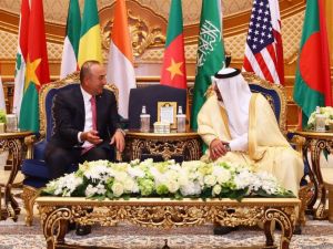 Dışişleri Bakanı Çavuşoğlu, Arap İslam-Amerikan Zirvesi’ne katılıyor