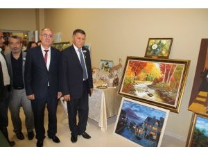 Erzin Halk Eğitim Merkezi yıl sonu sergisi açıldı