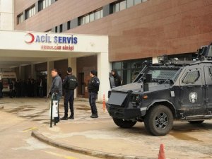 Mardin'de polis aracı devrildi: 3 yaralı
