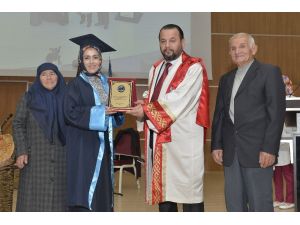 KMÜ Teknik Bilimler Meslek Yüksekokulunda mezuniyet coşkusu