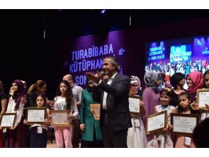 Turabibaba Kütüphanesi yıl sonu etkinliğinde çocuklar doyasıya eğlendi