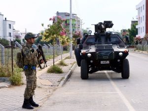 İzmir’de PKK/KCK operasyonu: 1 gözaltı