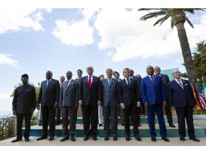 G7 Zirvesi liderleri aile fotoğrafı çektirdi