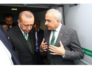 Başkan Kösemusul, Cumhurbaşkanı Erdoğan’a Sakarya’nın yerli oto hedefini anlattı
