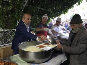 Başkan Arslan, ilk iftarını çadırda açtı