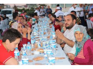 Antakya Belediyesi mahalle iftarları başladı
