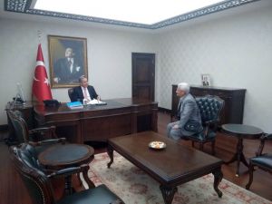 Vali Tapsız, vatandaşla buluşmalarına devam ediyor