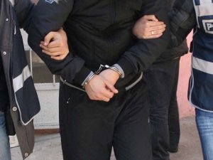 Gaziantep'te 8 eski polis FETÖ'den tutuklandı