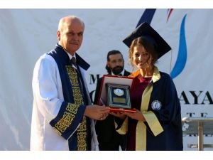 Salihli MYO 23.dönem mezunlarını uğurladı