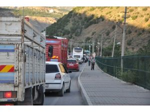 Tunceli-Erzincan karayolu yeniden ulaşıma kapatıldı