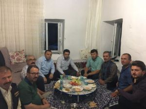 AK Parti heyeti Şehit Kazım Ayın ailesiyle iftar yaptı