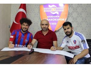 Karabükspor, iç transferde 2 oyuncu ile sözleşme imzaladı