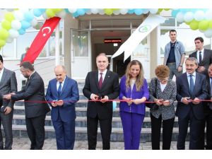 Bakan Özlü, Dr. Engin Pak Cumayeri MYO binasının açılışını yaptı