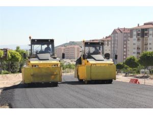 Yeni TOKİ bölgesinde sıcak asfalt çalışmaları devam ediyor