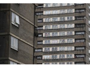 Londra’da yüksek katlı binalarda yapılan yangın güvenlik testi başarısız oldu