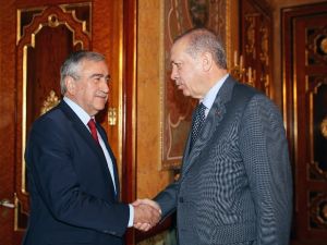Cumhurbaşkanı Erdoğan, KKTC Cumhurbaşkanı Mustafa Akıncı ile görüşüyor