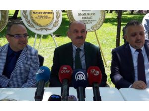 Bakan Müezzinoğlu: "Yabancılara alet olan bir İslam dünyası yönetim anlayışının bedelini ödüyoruz"