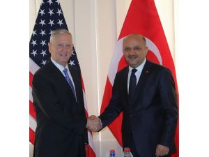 Milli Savunma Bakanı Işık, ABD’li mevkidaşı Mattis ile görüştü