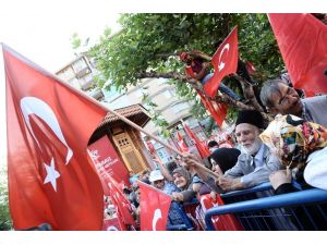Bursa’da Demokrasi Meydanı coşkulu törenle açıldı