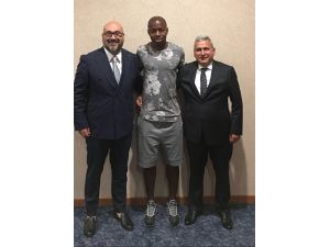Giresunpor, Junior Dale ile 2 yıllık sözleşme imzaladı