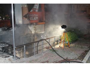 Kadıköy’de korkutan yangın