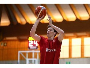 A Milli Erkek Basketbol Takımı, Bormio’da ilk antrenmanını yaptı