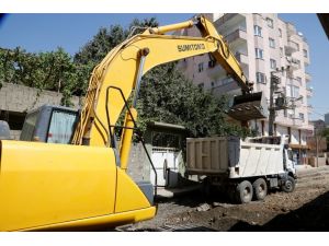 Cizre Belediyesi yol yapım çalışmalarını sürdürüyor