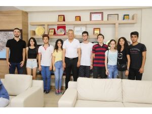 İstanbullu liseli gençler, Mezitli Belediyesi’nin sosyal projelerinde yer aldı