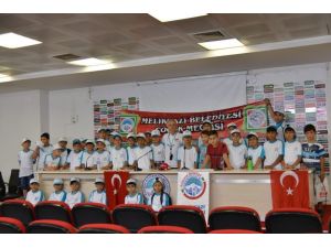 Melikgazi Belediyesi yaz okulu öğrencileri için spor gezisi düzenlendi