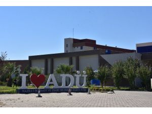 Nazilli Belediyesi, ADÜ konferans solonundaki son ayrıntıları tamamlıyor