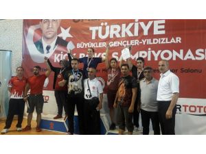 Adıyamanlı kick boks sporcuları Türkiye üçüncüsü oldu