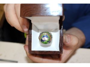 Cumhurbaşkanı Erdoğan’a “Dünya 5’ten Büyüktür” yüzüğü