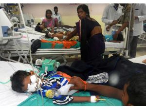 Hindistan’da Hastanede oksijen yokluğundan 30 çocuk öldü iddiası