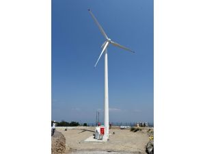 Yüzde yüz yerli rüzgar gülleri, Bursa’da kurulan santrale monte edildi