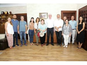 Seramik sanatçıları Başkan Kurt’u ziyaret etti