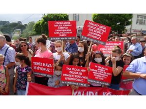 Silivri’de kadın ve çocuklardan “Hafriyat kamyonu” eylemi