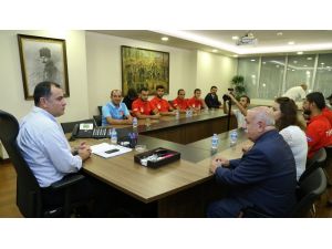 Başkan Taşdelen Milli Takım’ın ’bel kemiği’ni konuk etti