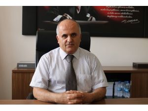 İnönü Üniversitesi Sosyal Bilimler Enstitüsü Müdürü Prof. Dr. Mehmet Kubat: