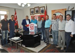 Nevşehirspor yönetimi MHP İl Başkanı Kaya’yı ziyaret etti