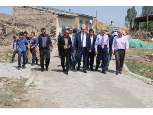 Özbek köy konağı ve taziye evi açıldı