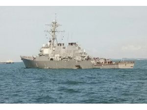 ABD savaş gemisi ile petrol tankeri çarpıştı: 10 asker kayıp, 5 yaralı