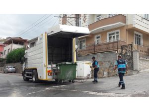 İzmit’te çöp konteynerleri yıkanıyor