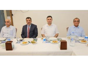 Başkan Gürkan’dan Kaymakam Yılmaz’a veda yemeği