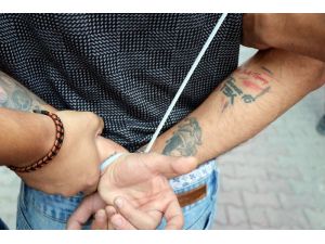 Koluna ’Yurtta Sulh Konseyi’ dövmesi yaptıran zanlı adliyeye sevk edildi