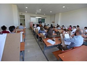 Resim-iş öğretmenliği özel yetenek sınavı yapıldı