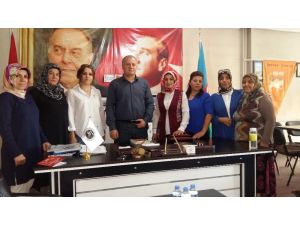 Ak Parti kadın kolları Asimder’i ziyaret etti