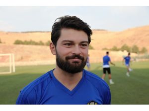 Evkur Yeni Malatyaspor’un golcüsünden "oynamak istiyorum" mesajı