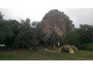 İznik’te kaya tırmanış rotaları açıldı