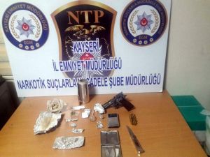 Kayseri’de uyuşturucu operasyonu: 4 gözaltı