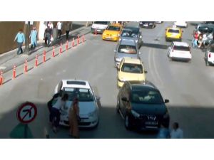 Trafik kazaları MOBESE kameralarına yansıdı